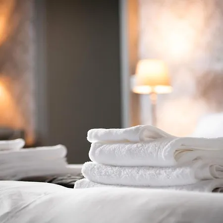 Domaine De La Briouse Bed & Breakfast 3*
