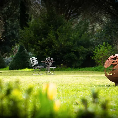 Bed & Breakfast Domaine De La Briouse 3*